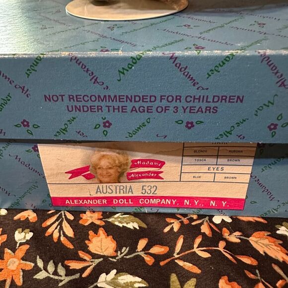 Madame Alexander Austria Doll #532 with Box - Picture 2 of 13